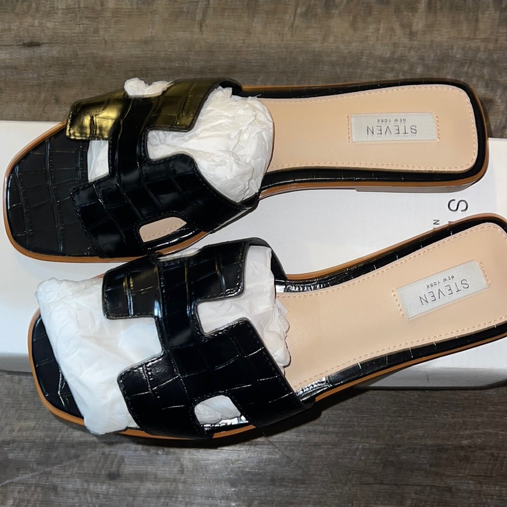Steve Madden Slides